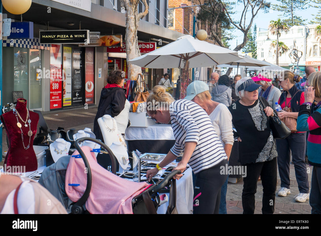 Samstag Flohmarkt in Market Lane, Manly Beach, Sydney, Australien Stockfoto