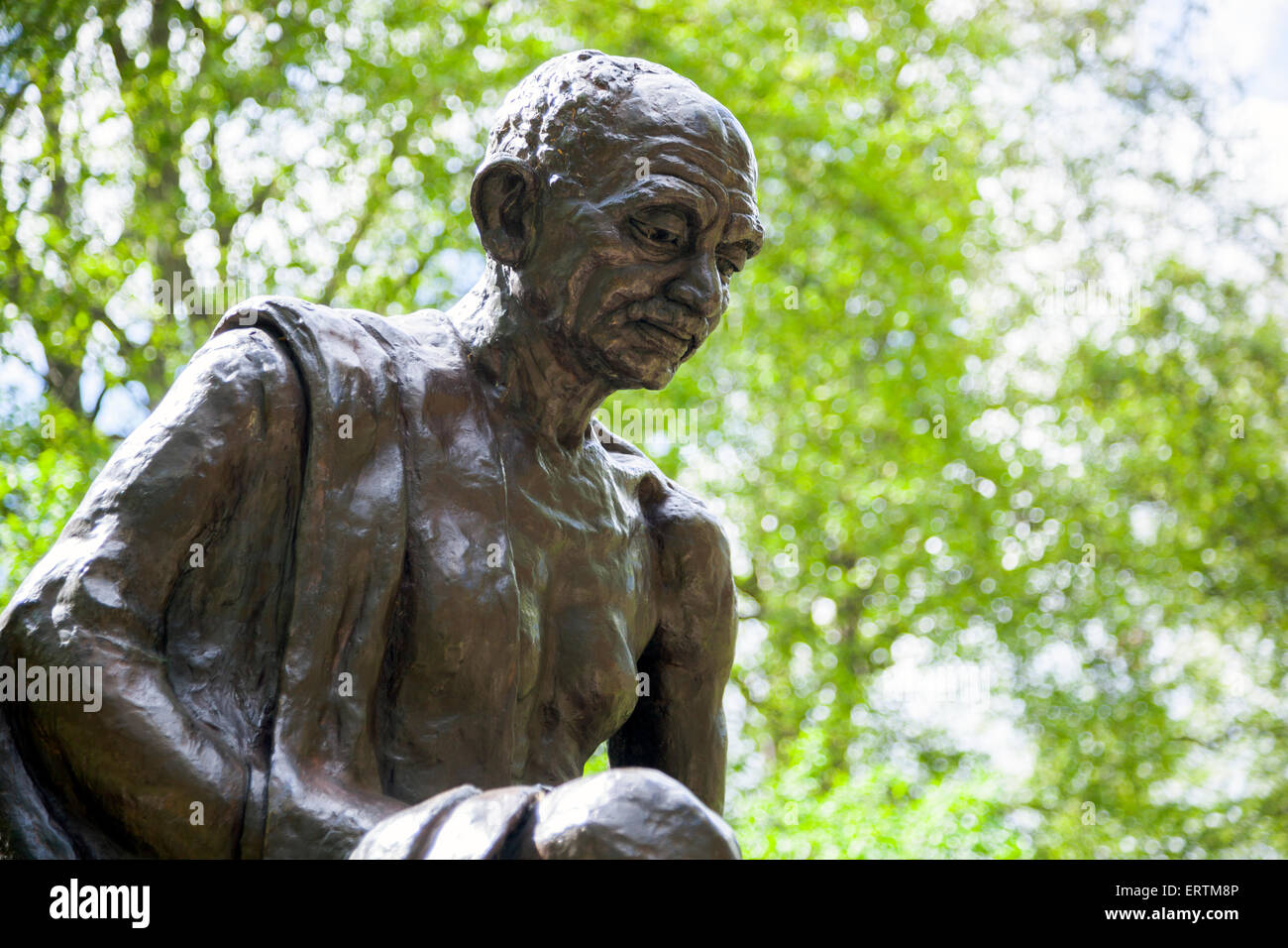 Mahatma Gandhi-Skulptur in Travistock Square, London Stockfoto