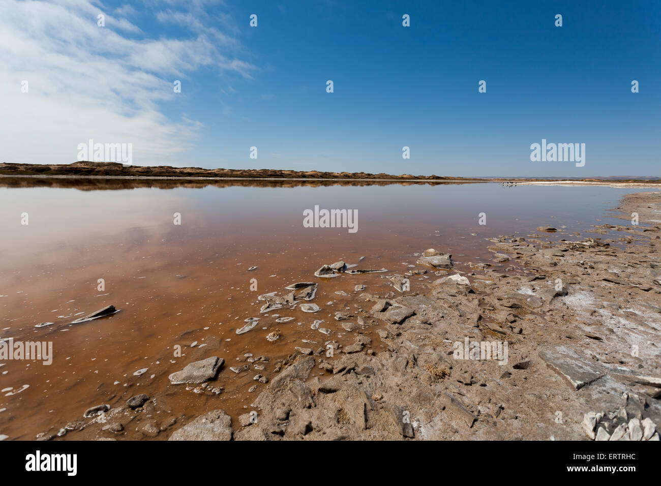 Reflexion über Wasser, Ugab River Mündung, Skeleton Coast Park, Namibia Stockfoto