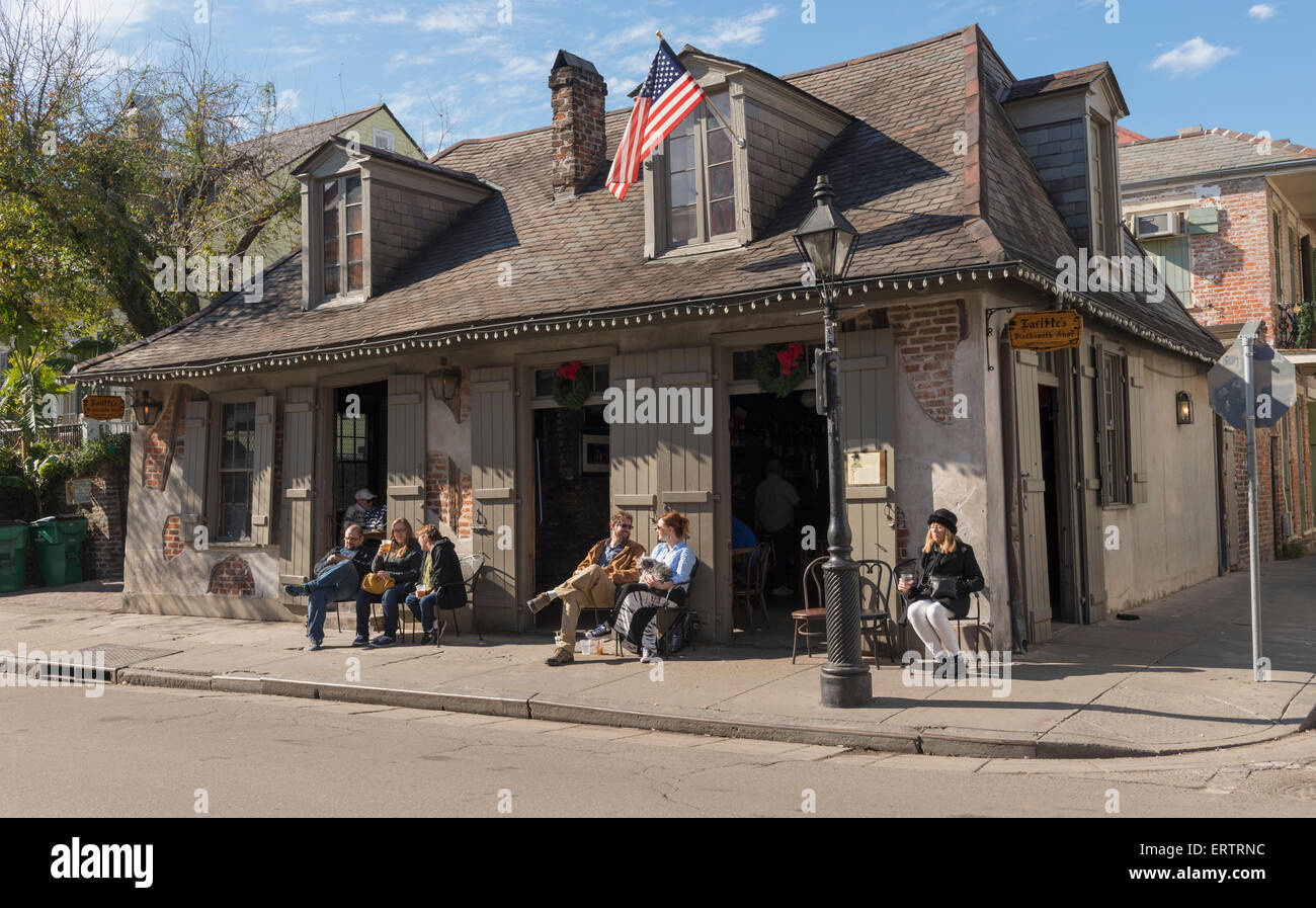 Lafitte's Blacksmith Shop Bar auf der Bourbon Street, New Orleans French Quarter, Louisiana, USA Stockfoto