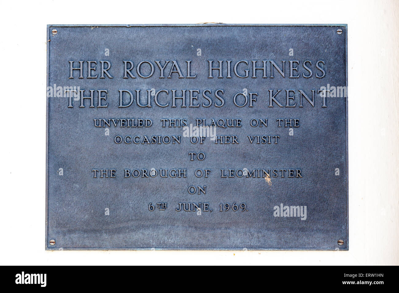 Tafel zum Gedenken an den Besuch der Herzogin von Kent in Leominster, befindet sich am Grange Gericht, Leominster, Herefordshire Stockfoto