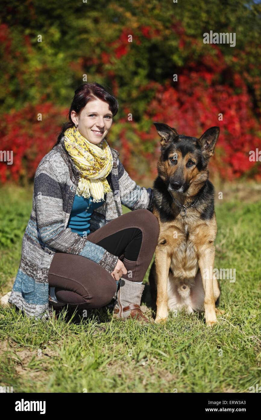 Frau mit Hirte Stockfoto