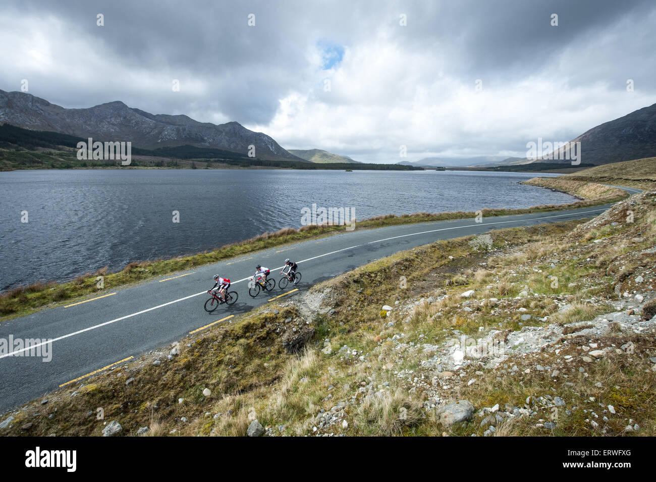 Radfahren in der Region Connemara National Park von Galway, Irland Stockfoto