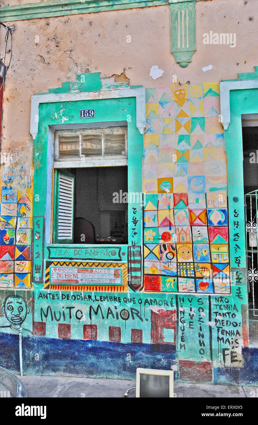 OLINDA, RECIFE, PERNAMBUCO, BRASILIEN, 8. JANUAR 2008. Eine Wand voller illegale Graffiti. Stockfoto