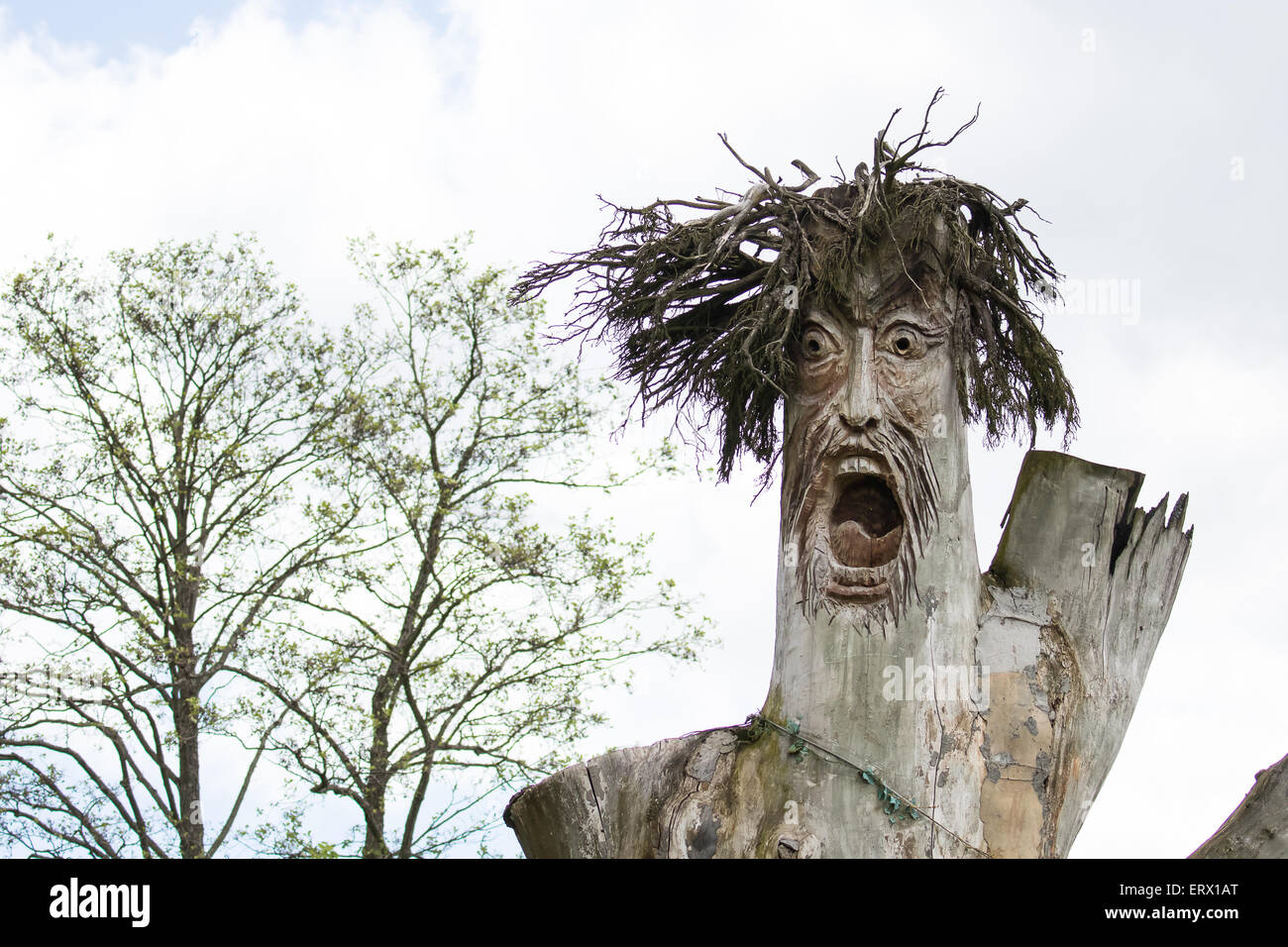 Holzfigur, Mazurski Eden oder Masurischen Garten Eden, Rekonstruktion der Galinder Kultur, Gmina Ruciane-Nida Stockfoto