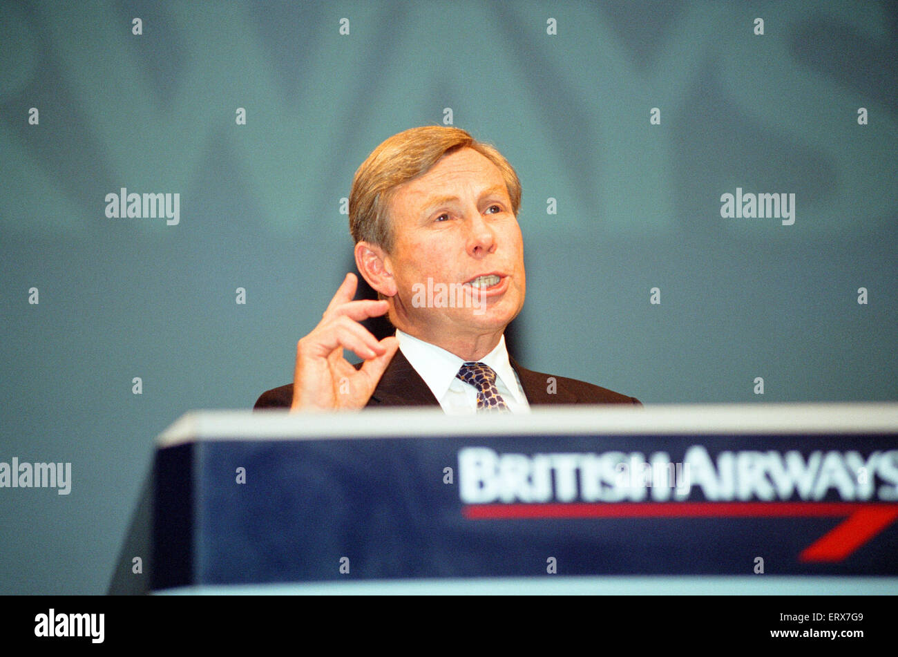 British Airways Chairman Colin Marshall geben seinem Konto der Jungfrau "Dirty Tricks" Saga während der Unternehmen AGM im Londoner Barbican Centre. . 13. Juli 1993 Stockfoto