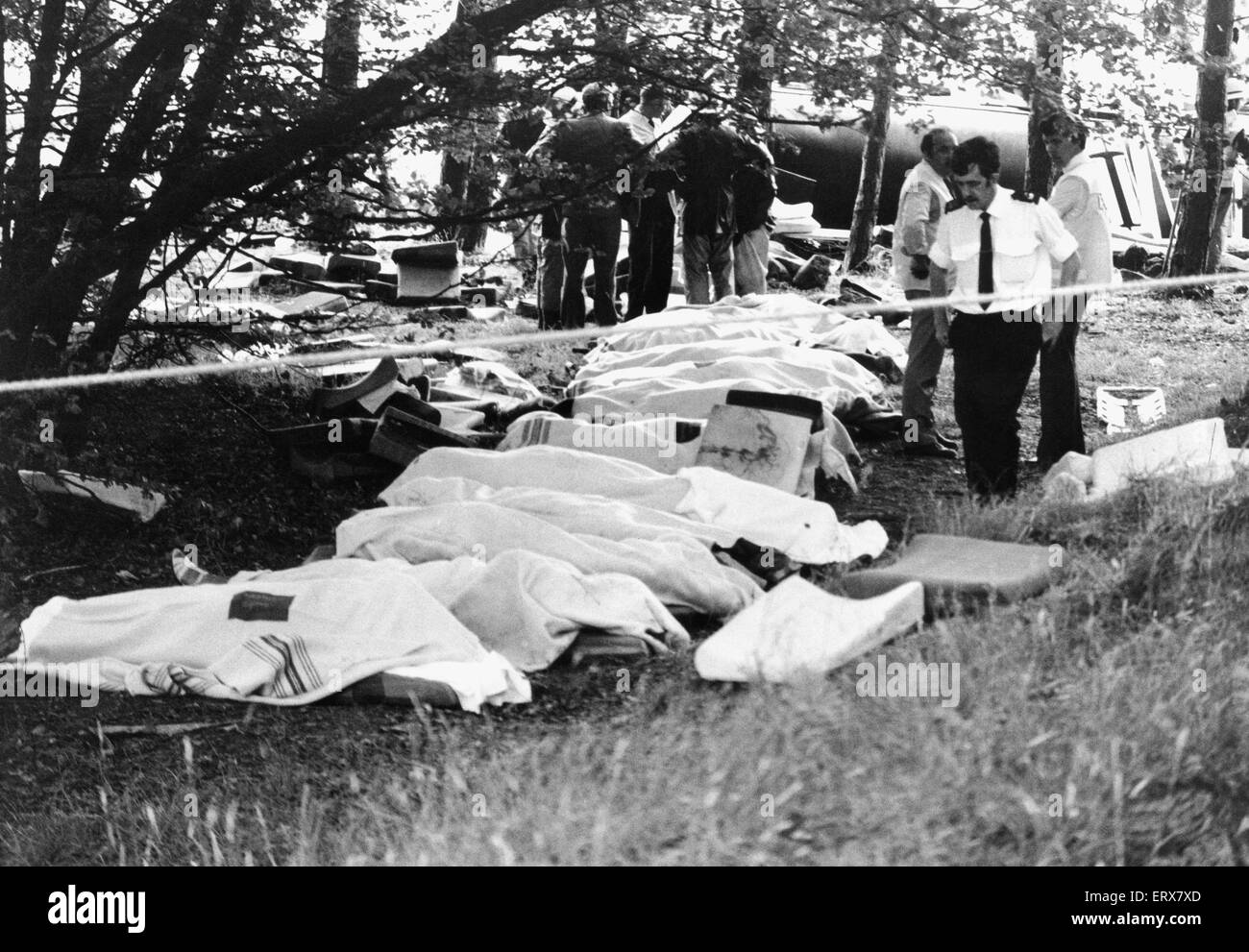 Polmont Zugunglück: auf Montag, 30. Juli 1984 ein westwärts Schnellzug der 17:30 von Edinburgh Waverley, Glasgow Queen Street Service.  Nach dem passieren der Kreuzung für Stirling des Lokführers John Tennant entdeckt eine Kuh auf der Linie beim Schneiden auf dem Ansatz zu Falkirk High Station und angewendet die Notbremse. Der Zug konnte nicht rechtzeitig schlagen die Erwachsenen Ayrshire Kuh beendet werden. Die Auswirkungen verursacht den ganzen Zug entgleisen. Die Verluste waren vor allem in den zwei führenden Wagen und die meisten Todesfälle wurden durch Passagiere, durch Windows ausgeworfen oder von anderen Personen oder Gegenständen getroffen Stockfoto