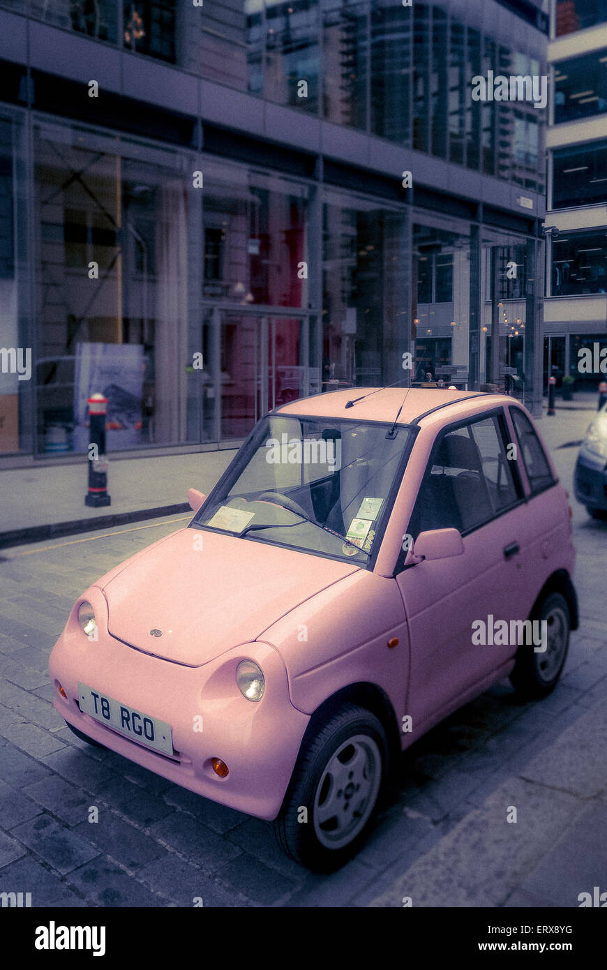 G-Wiz Elektroauto geparkt in London, Vereinigtes Königreich. Stockfoto