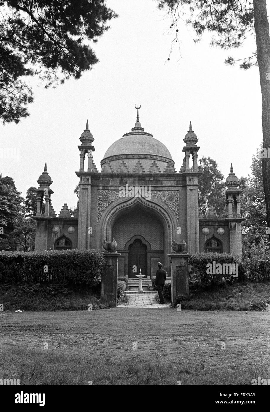 Die Shah-Jahan-Moschee in Woking, Surrey.  Die Moschee, erbaut 1889 von Dr. Gottleib Wilhelm Leitner, war die erste Moschee in Großbritannien und Nordeuropa gebaut werden.  September 1947. Stockfoto