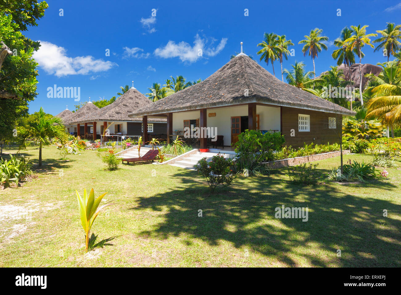 Ferienanlagen an der Seychellen-Insel La Digue. L ' Union Estate Beach Chalets Stockfoto