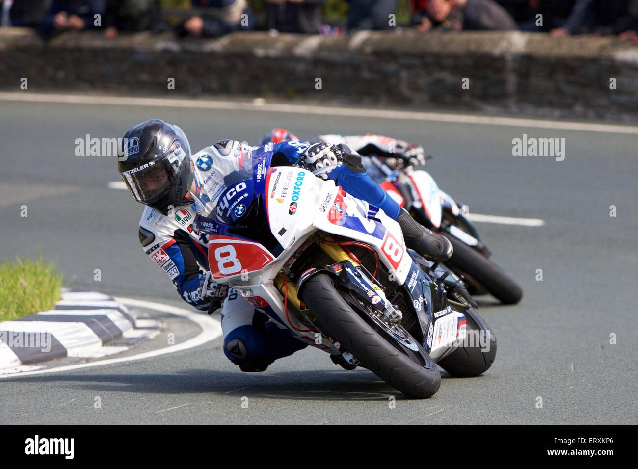 Douglas, Isle of man. 9. Juni 2015. Guy Martin in Aktion während der Superstock TT-Rennen. Bildnachweis: Action Plus Sport Bilder/Alamy Live News Stockfoto