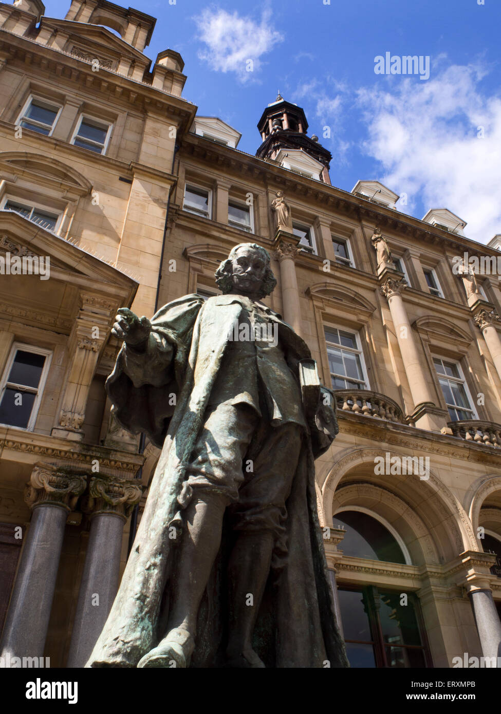 John Harrison Tuchhändler und Wohltäter-Statue in der Stadt Leeds West Yorkshire England Stockfoto