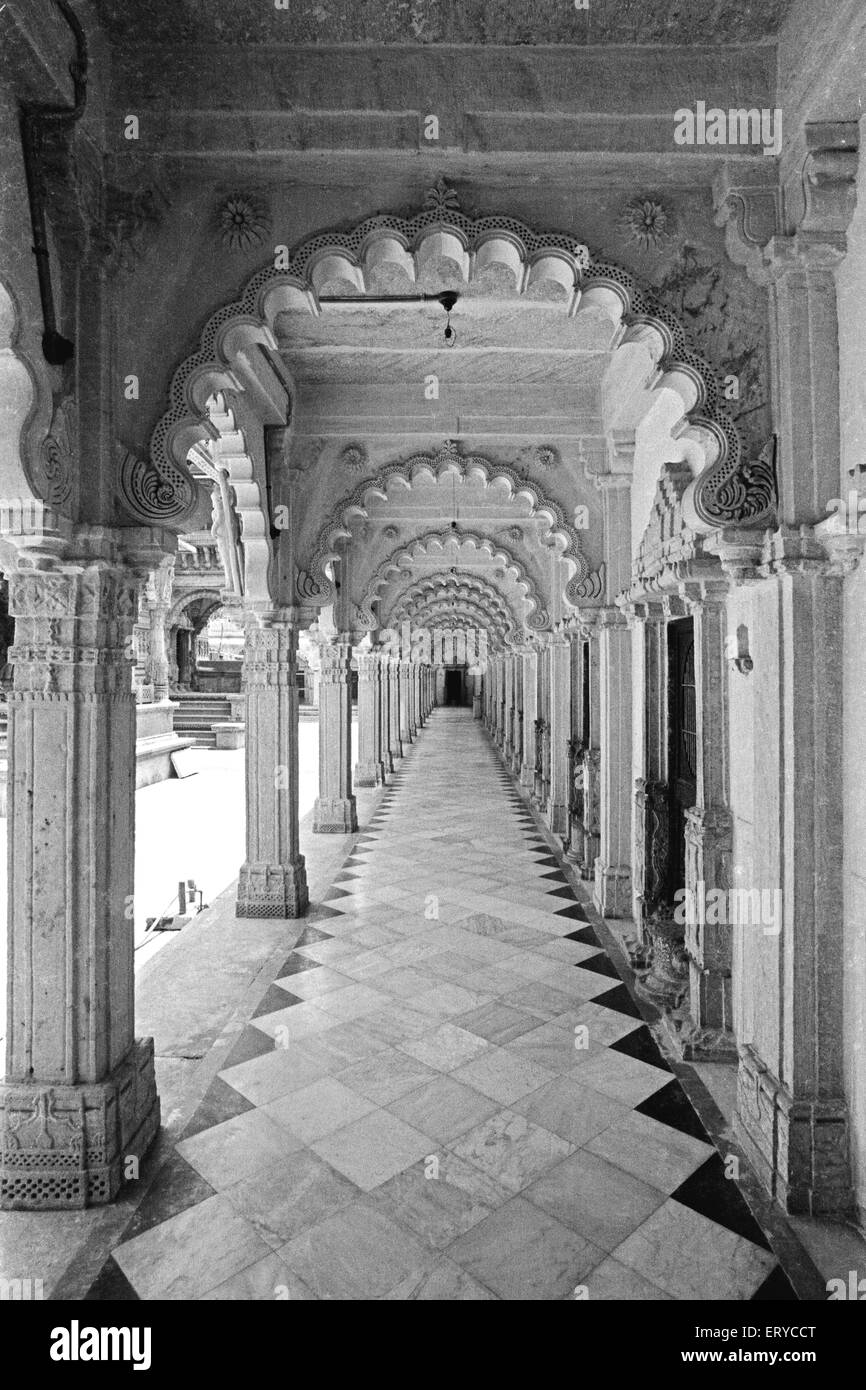 Hutheesing Jain-Tempel, Shahibaug Road, Bardolpura, Madhupura, Ahmedabad, Gujarat, Indien Stockfoto
