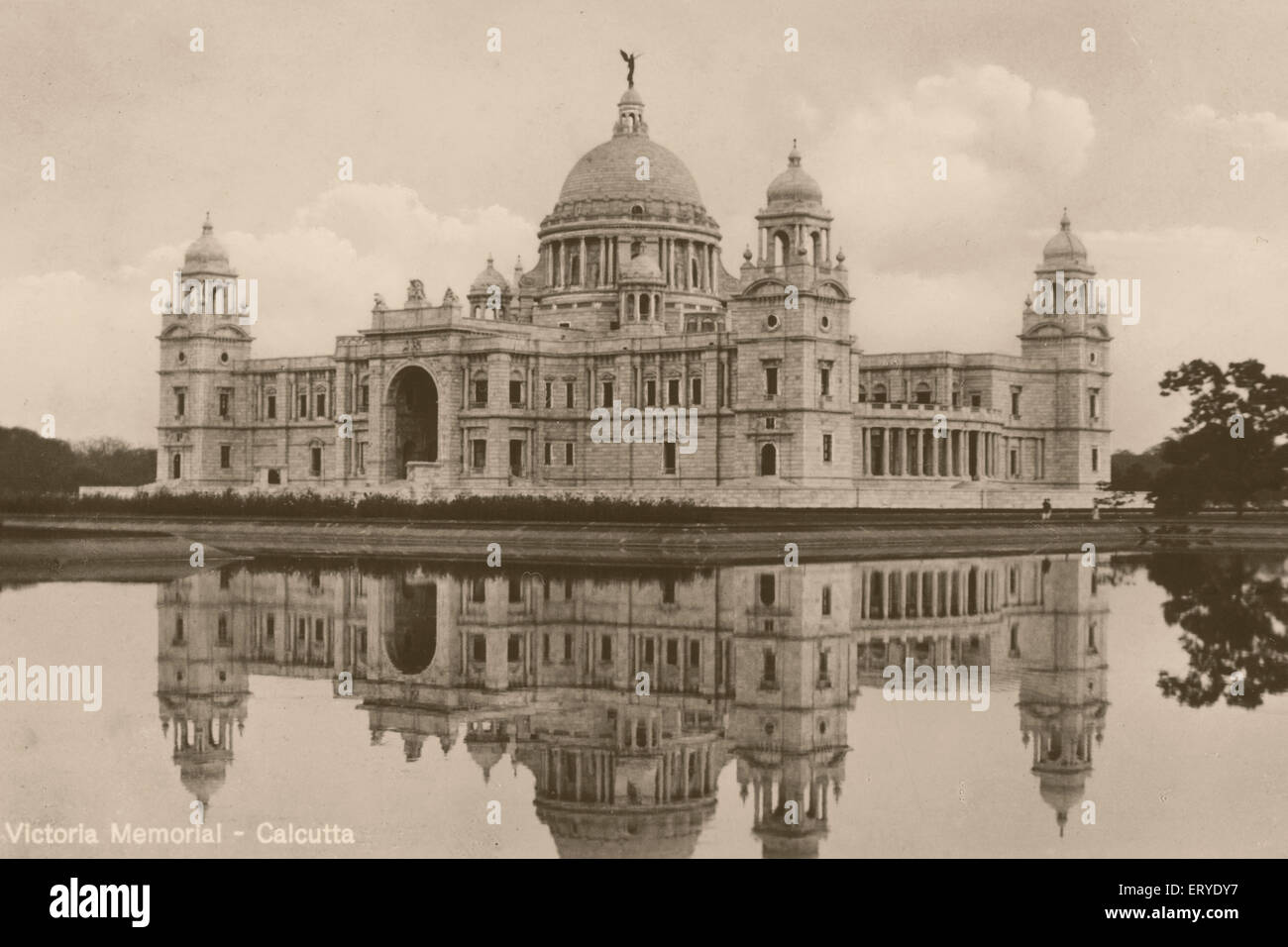 Alte Vintage 1900s Foto von Victoria Memorial Hall ; Kalkutta , Kalkutta ; West Bengalen ; Indien Stockfoto