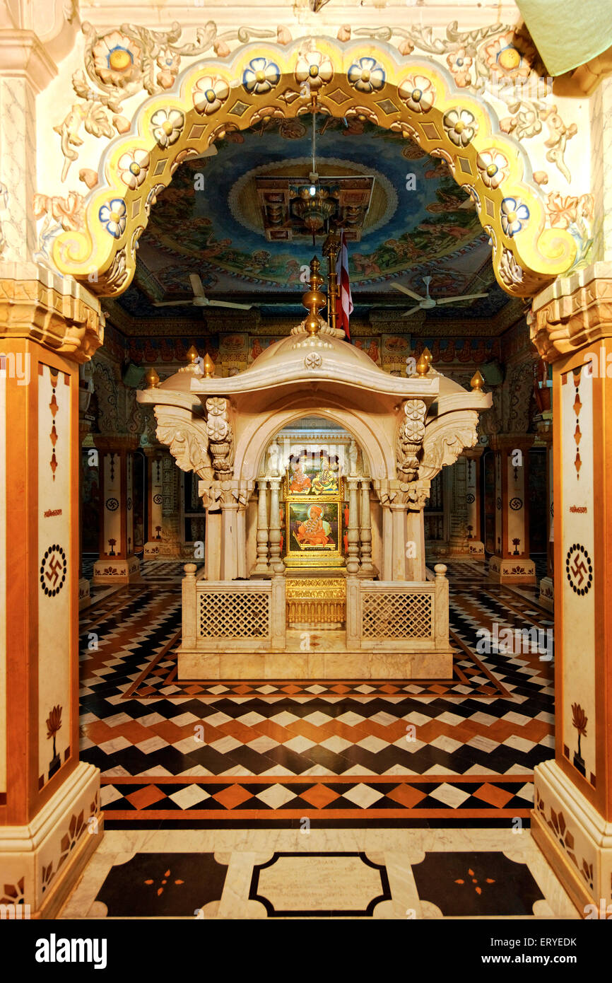 BAPS Swaminarayan Tempel Innenraum, Akshar Deri, Gondal, Rajkot, Gujarat, Indien, Asien Stockfoto