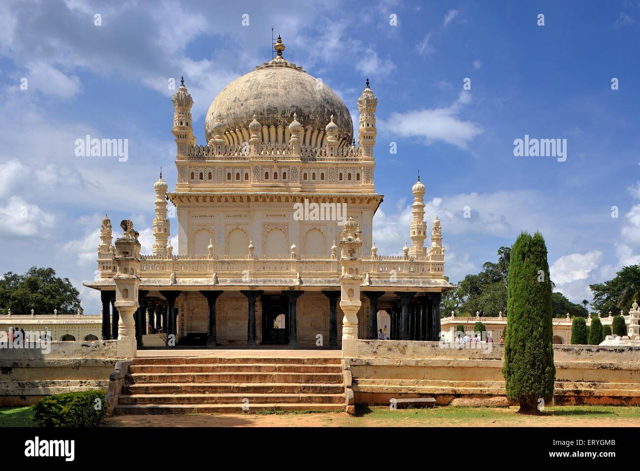 Gumbaz Mausoleum des Tipu Sultans; Srirangapatna; Mysore; Karnataka; Indien Stockfoto