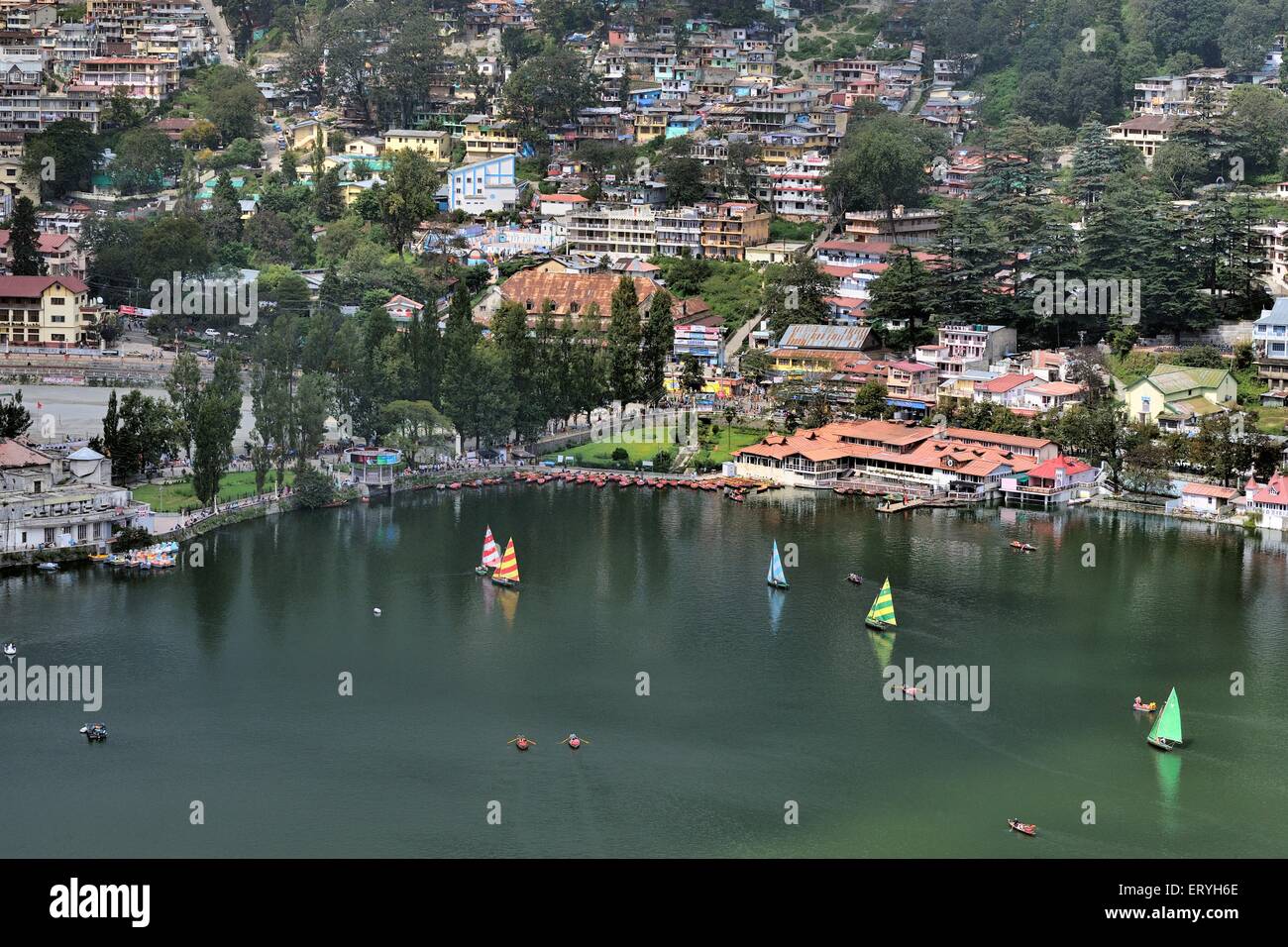 Naini-See , Nainital , Himalaya-Ferienort , Kumaon , Uttaranchal , Uttarakhand , Indien , Asien Stockfoto