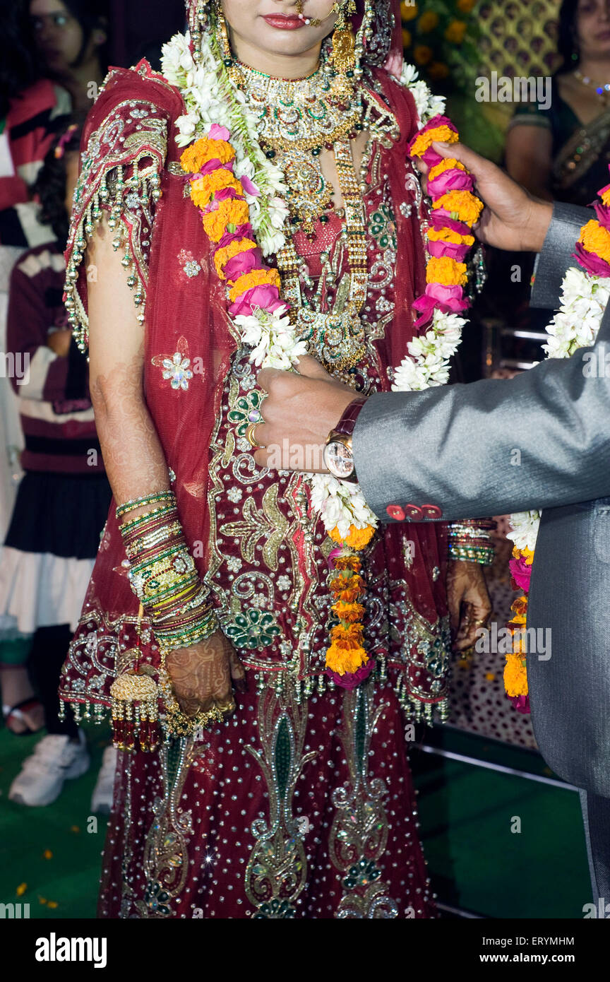 Hindu-Hochzeit Jay Mala Uttar Pradesh Indien Asien Stockfoto
