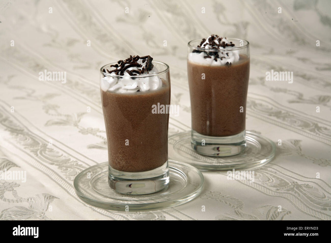 Schokoladen-Mousse in Gläser Indien PR #743AH Stockfoto