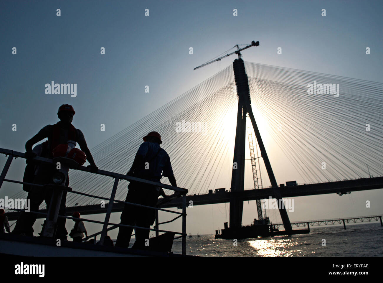 Blick auf im Bau Bandra Worli Sea Link Worli Bombay Mumbai; Maharashtra; Indien 28. April 2009 Stockfoto