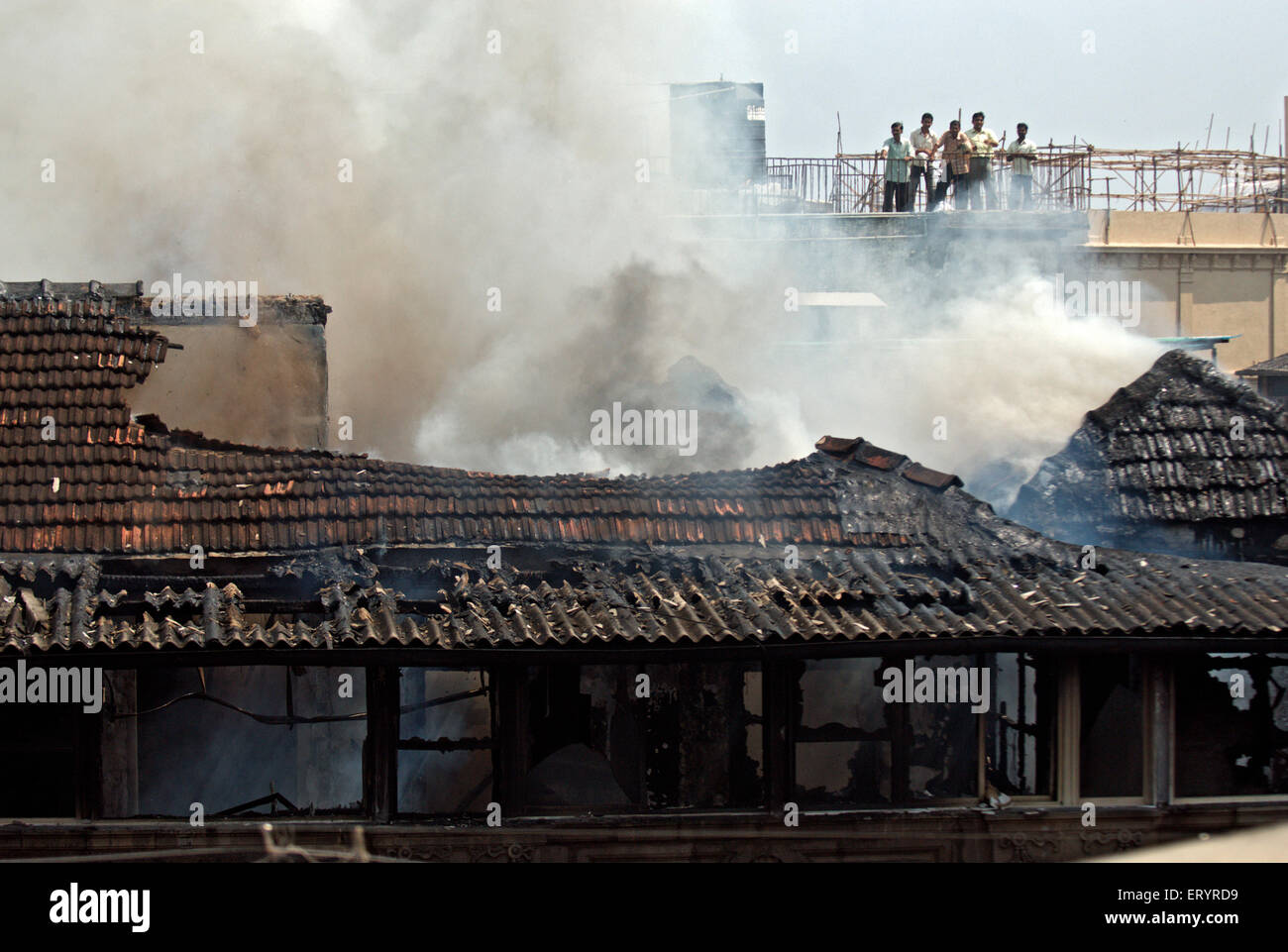 Brandrauchschäden, Johri Mansion, Kalbadavi, Bombay, Mumbai, Maharashtra, Indien, Asien Stockfoto