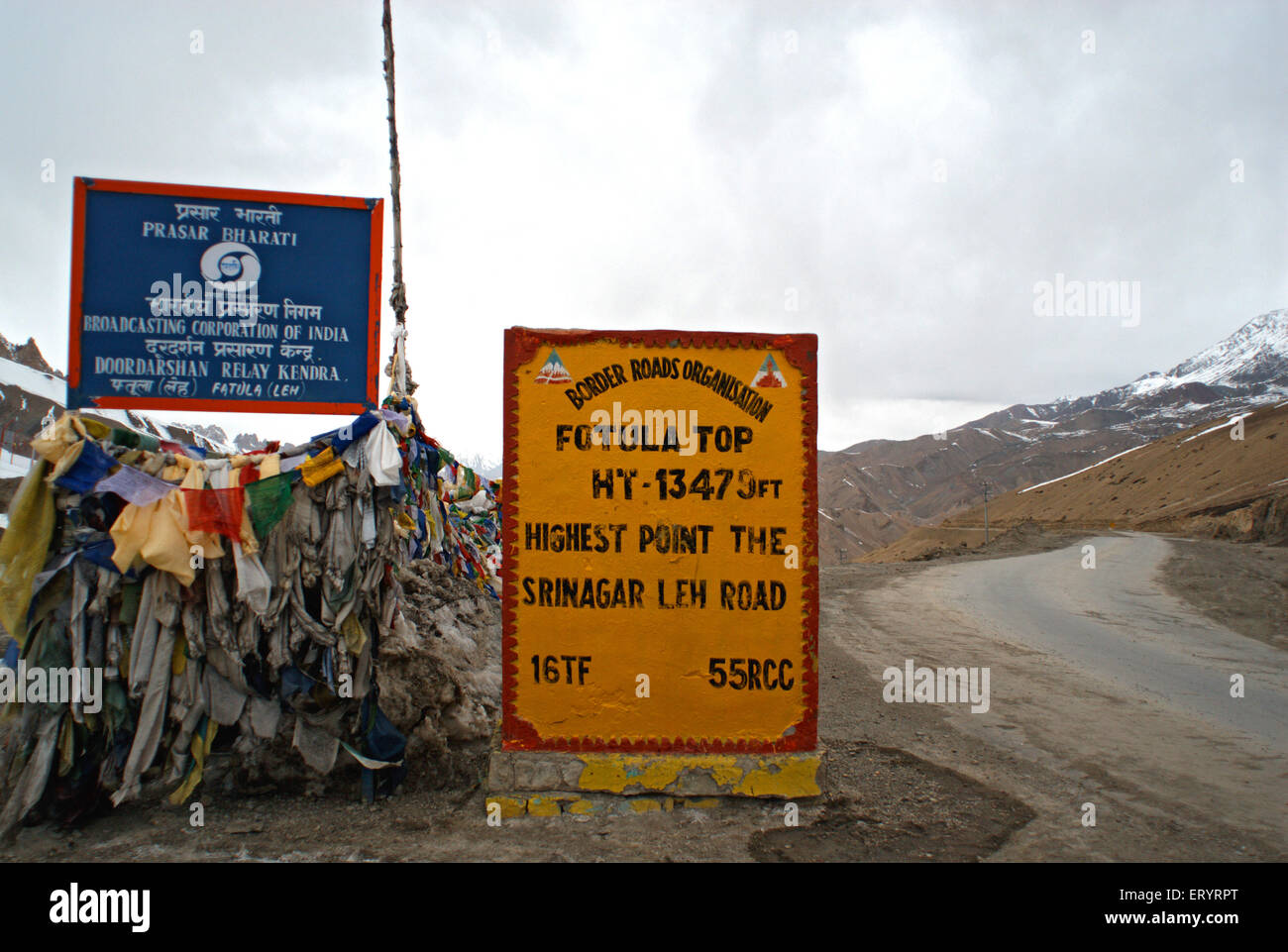 Fotula top, höchster Punkt auf Srinagar Leh Straße, Leh, Ladakh, Jammu und Kaschmir, Indien, Asien Stockfoto