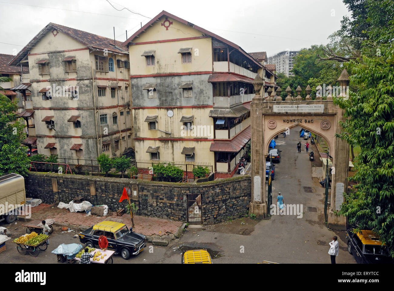 Nowroz Baug älteste Parsi Gehäuse komplexe Bombay Mumbai; Maharashtra; Indien Stockfoto