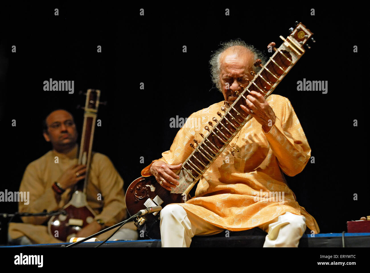 Pandit Ravi Shankar indische klassische Musik Maestro; Bombay; Mumbai; Maharashtra; Indien NOMR Stockfoto