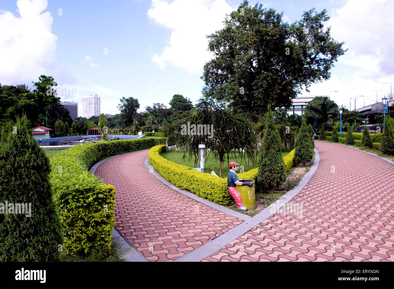 Fertiger Blöcke Gehweg , Citizens Park , Kolkata , Kalkutta , Westbengalen , Indien , Asien Stockfoto