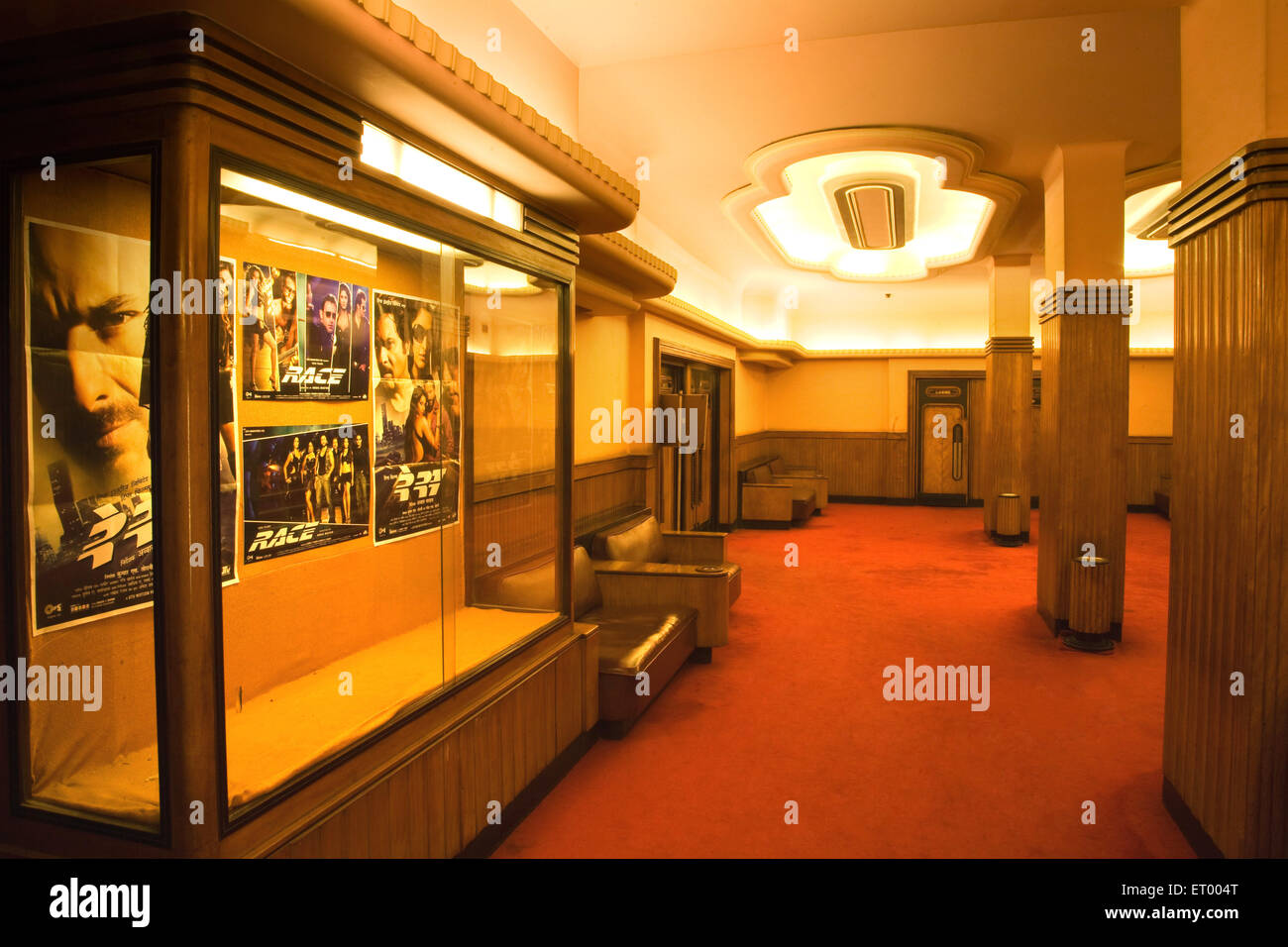 Innenraum des Liberty Theaters Bombay Mumbai Maharashtra Indien indisch artdeco Art Deco Gebäudestruktur Erbe Motiv Stockfoto