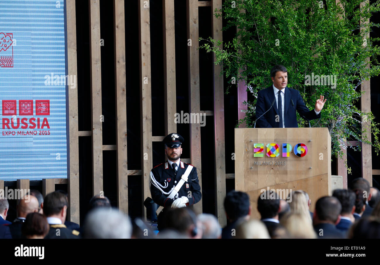 (150610) - Mailand, 10. Juni 2015 (Xinhua)--italienische Ministerpräsident Matteo Renzi befasst sich mit die Einweihung des Nationalfeiertags Russland Mailand Expo in Mailand, Italien, 10. Juni 2015. (Xinhua / Ye Pingfan) (Lrz) Stockfoto