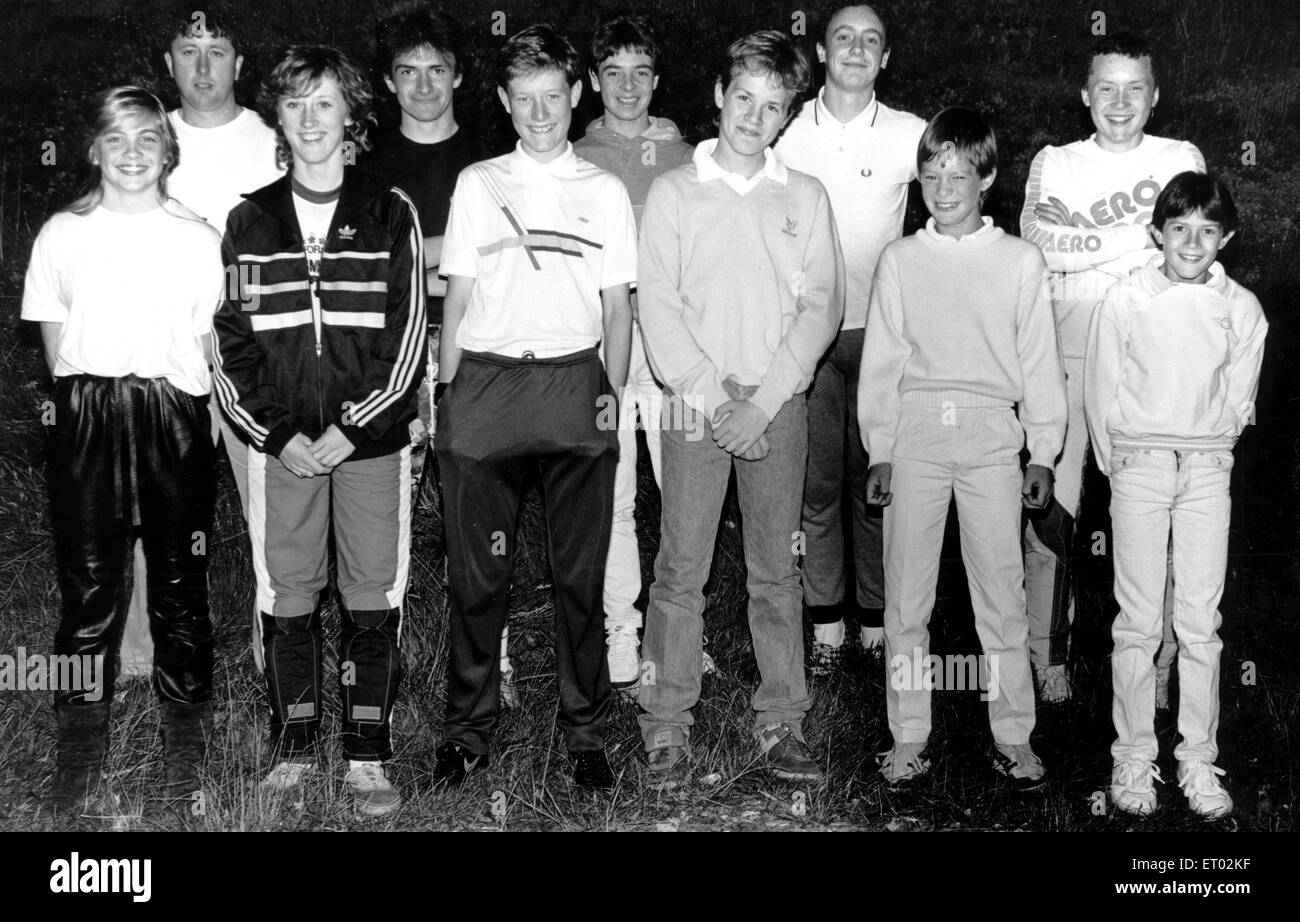 Gruppe der Cleveland BMX Club Fahrer erschossen, sie haben 15 individuelle Nummer eins in der Nord-Ost N BMX-Rangliste von insgesamt 21 Klassen und wurde der erste im Land, drei Fahrer in den ersten drei nationalen Plätze zu haben. Hintere Reihe, Links zu manipulieren Stockfoto