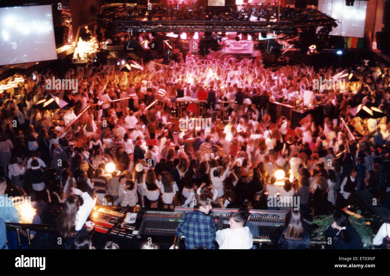Die Mall Nachtklub, Stockton. 20. Dezember 1994. Stockfoto