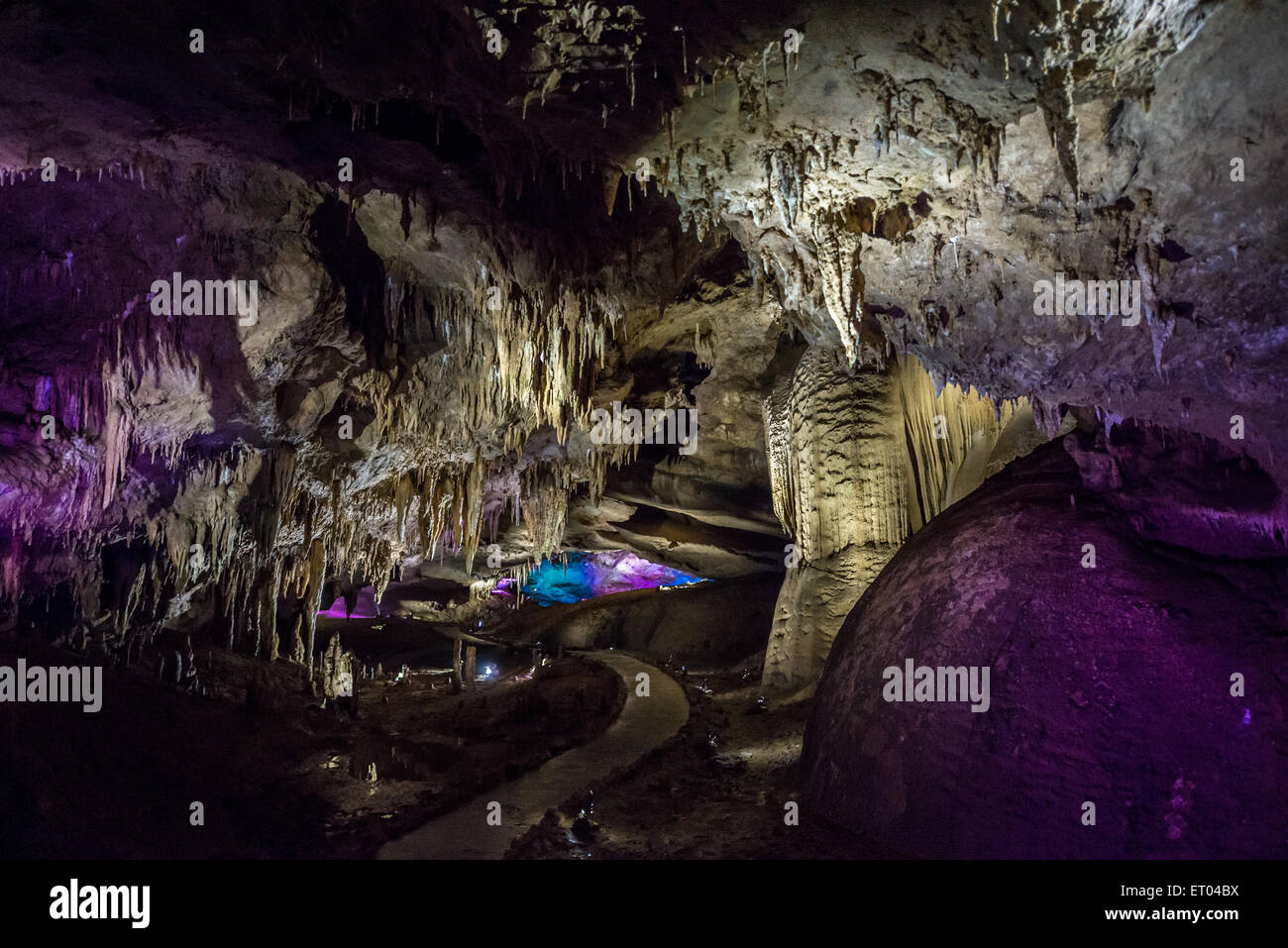 Im Inneren der Zchaltubo Höhle auch genannt Prometheus Cane in Imereti Provinz, Georgien Stockfoto