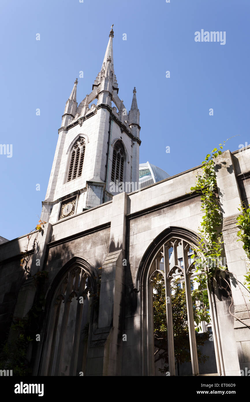 Die Ruinen der St. Dunstan im Osten. St. Dunstan Hill, City of London, die jetzt einen öffentlichen Garten. Stockfoto
