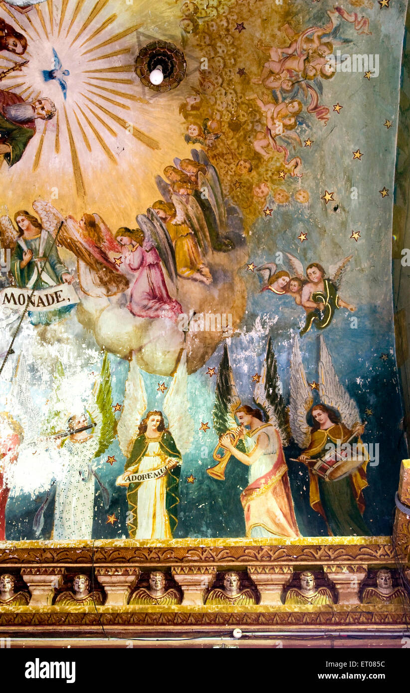 Wandmalereien; St.  Antonius Kirche im 18. Jahrhundert erbaut; Ollur; Kerala; Indien Stockfoto