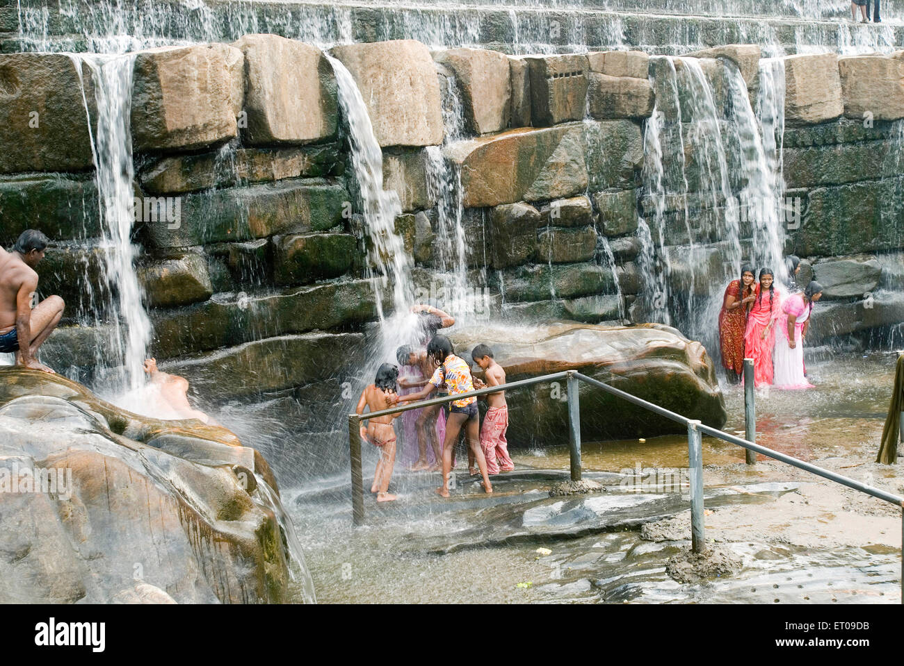 Die Kodiveri Wasserfälle in der Nähe von Gobichettipalayam; Tamil Nadu; Indien Stockfoto