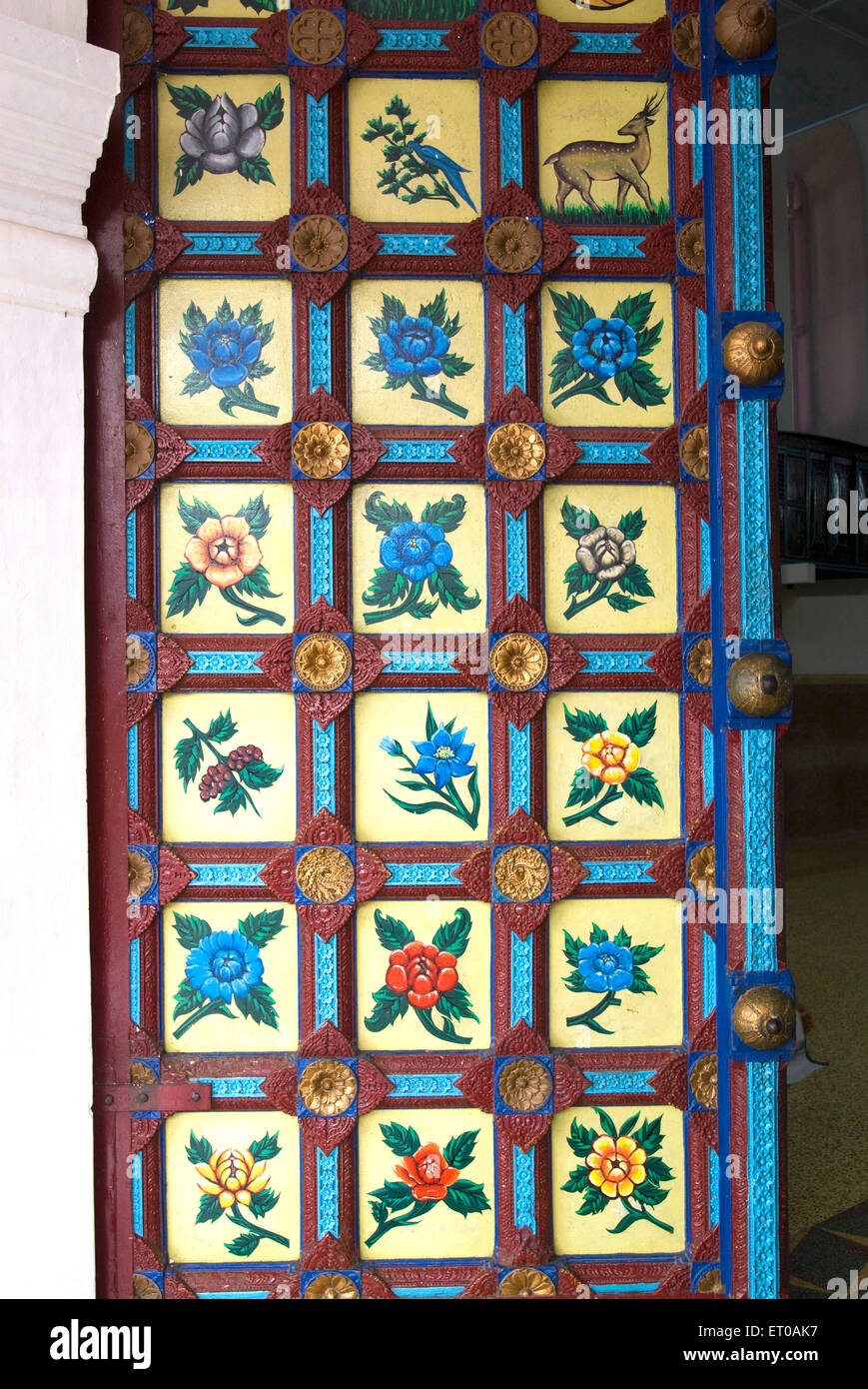 Eingangstür, St. Thomas Kirche, Marthoma Jacobite syrischen Christian, Mar Thoma Cheriapally, Cheriyapalli, Kothamangalam, Kerala, Indien, Asien Stockfoto