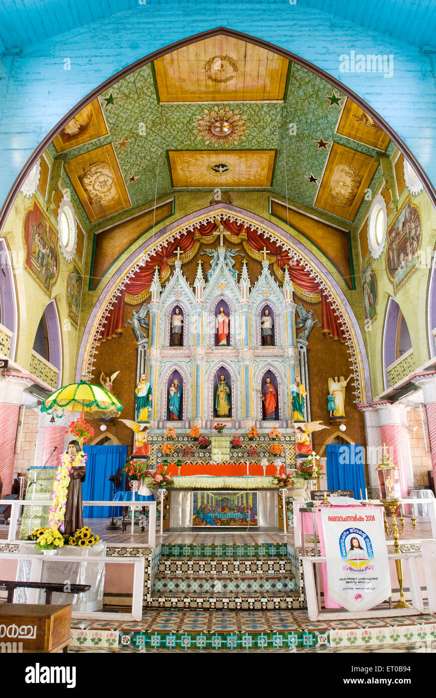 Altar in der Kirche St. Thomas Forane in North Paravur; Kerala; Indien Stockfoto