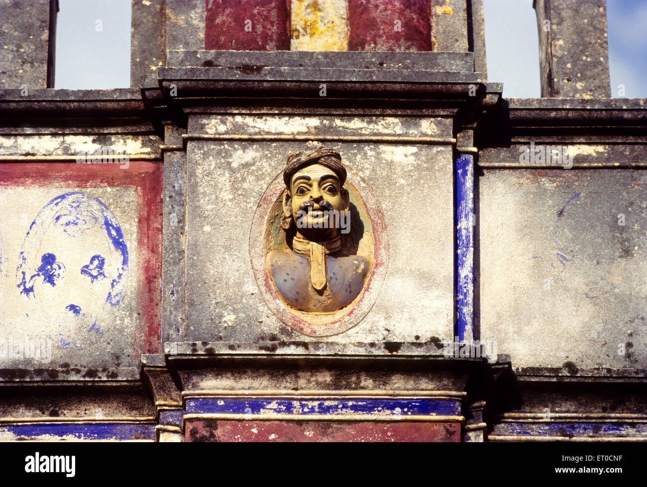 Statue geschnitzt auf Nattukottai Chettiar oder Nagarathar Haus; Chettinad; Tamil Nadu; Indien Stockfoto