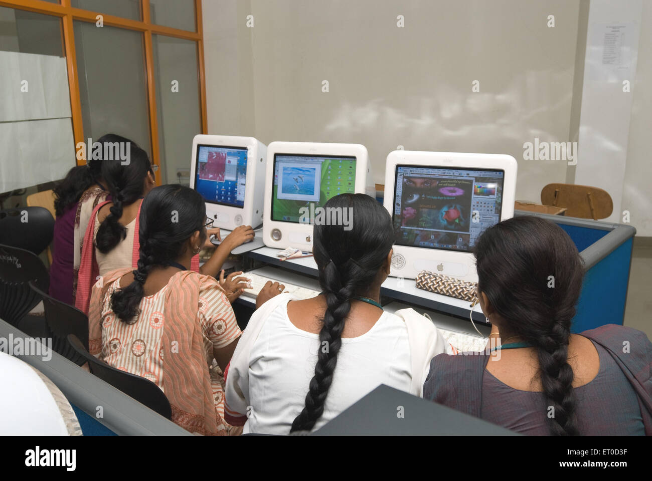 Computerraum im Psg Hochschule der Technik Ingenieurwesen Institutionen; Coimbatore; Tamil Nadu; Indien Stockfoto
