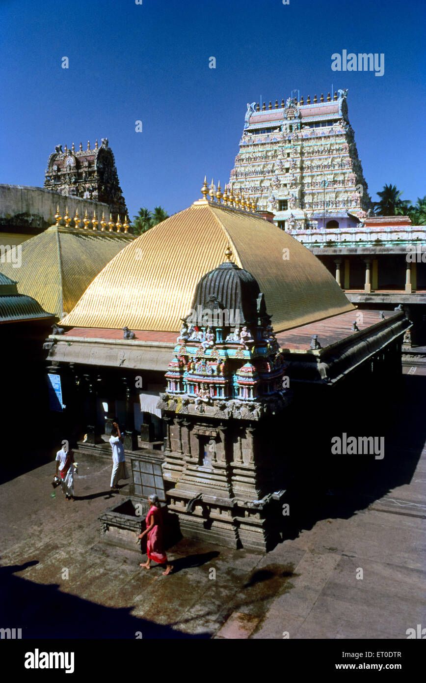 Goldene Dach des Ponnambalam Sanctum Sanctorum im Natraj Tempel; Chidambaram; Tamil Nadu; Indien Stockfoto