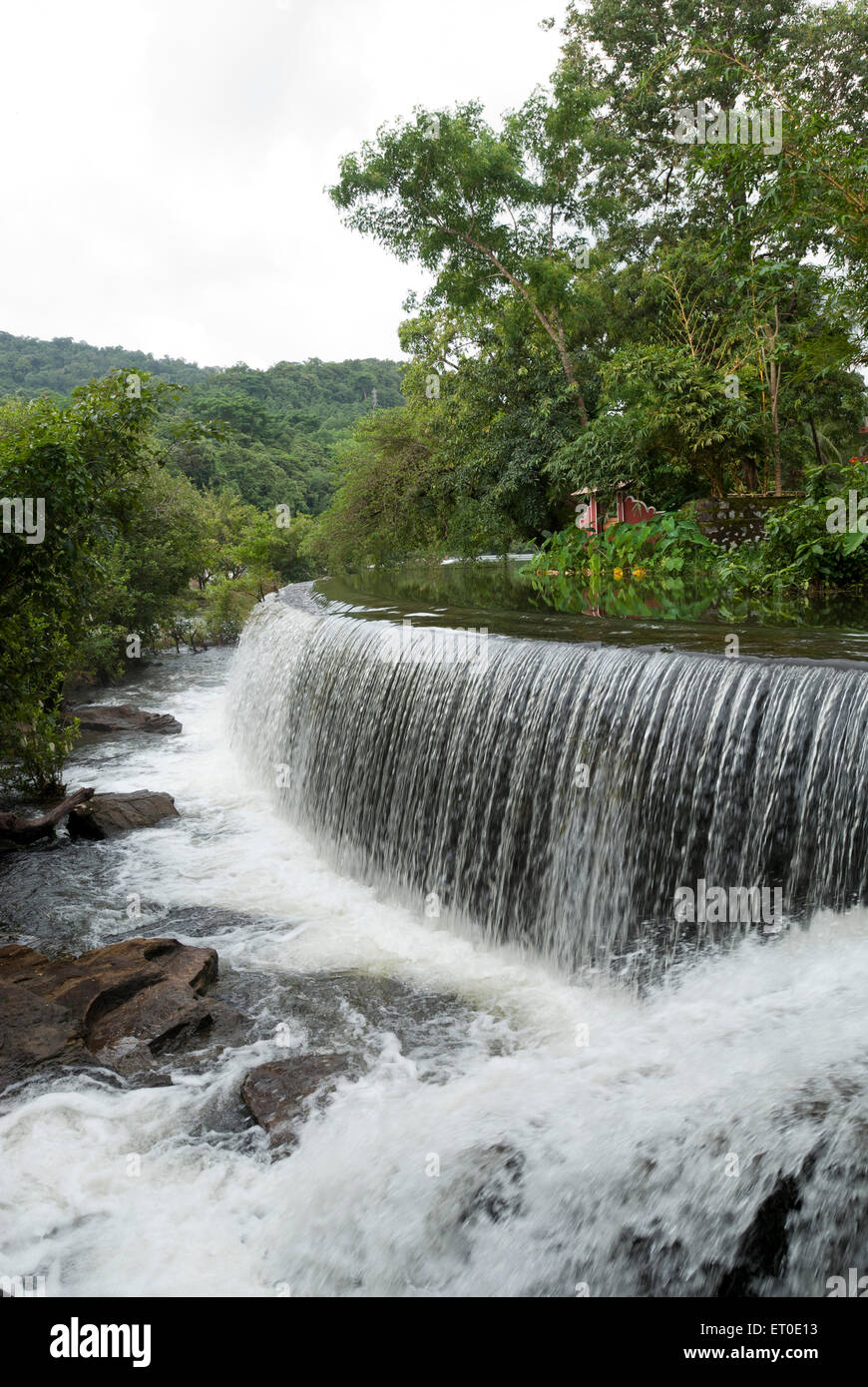 Ezhattumugham Wasserfälle, Athirappilly, Athirapally, Trichur, Thrissur, Kerala, Indien, Asien Stockfoto