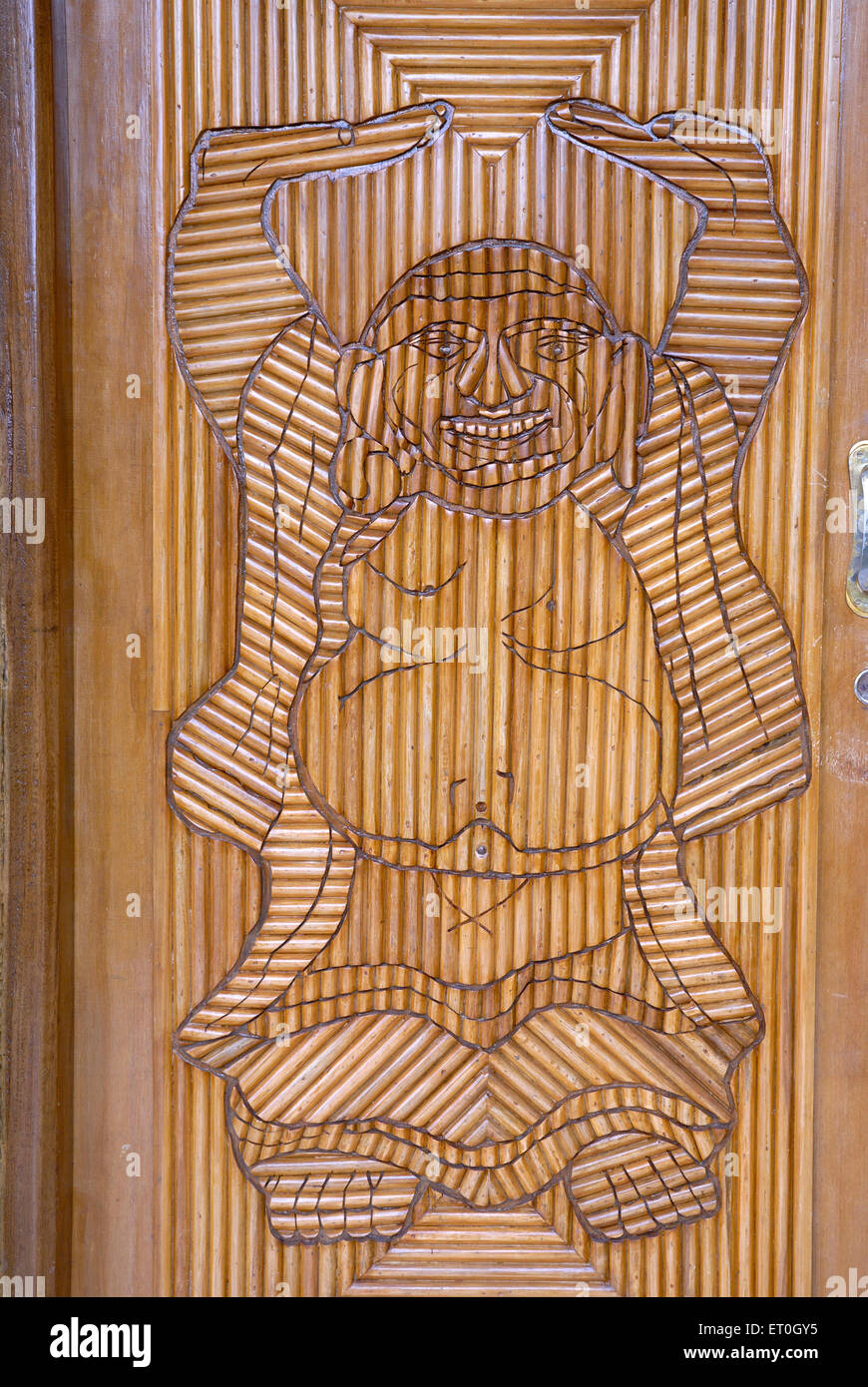 Lachender Buddha, Tür Gravur Kunst, Madikeri, Bergstation, Madykery, Coorg, Kodagu, westlichen Ghats, Karnataka, Indien, Asien Stockfoto