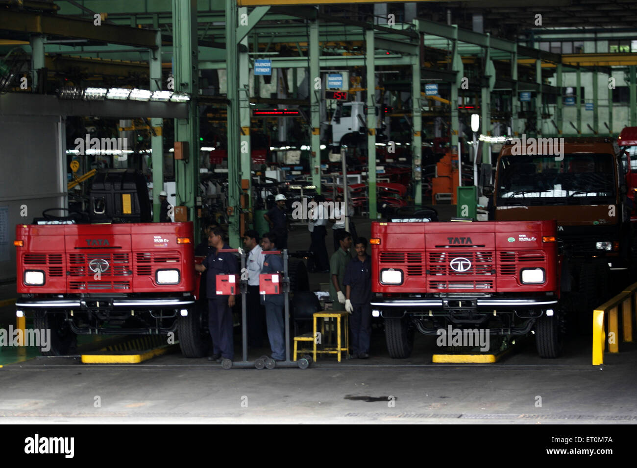 Tata Motors LKW Chassis Werkstatt an Tata Motors Werk; Pimpri in der Nähe von Pune; Maharashtra; Indien Stockfoto