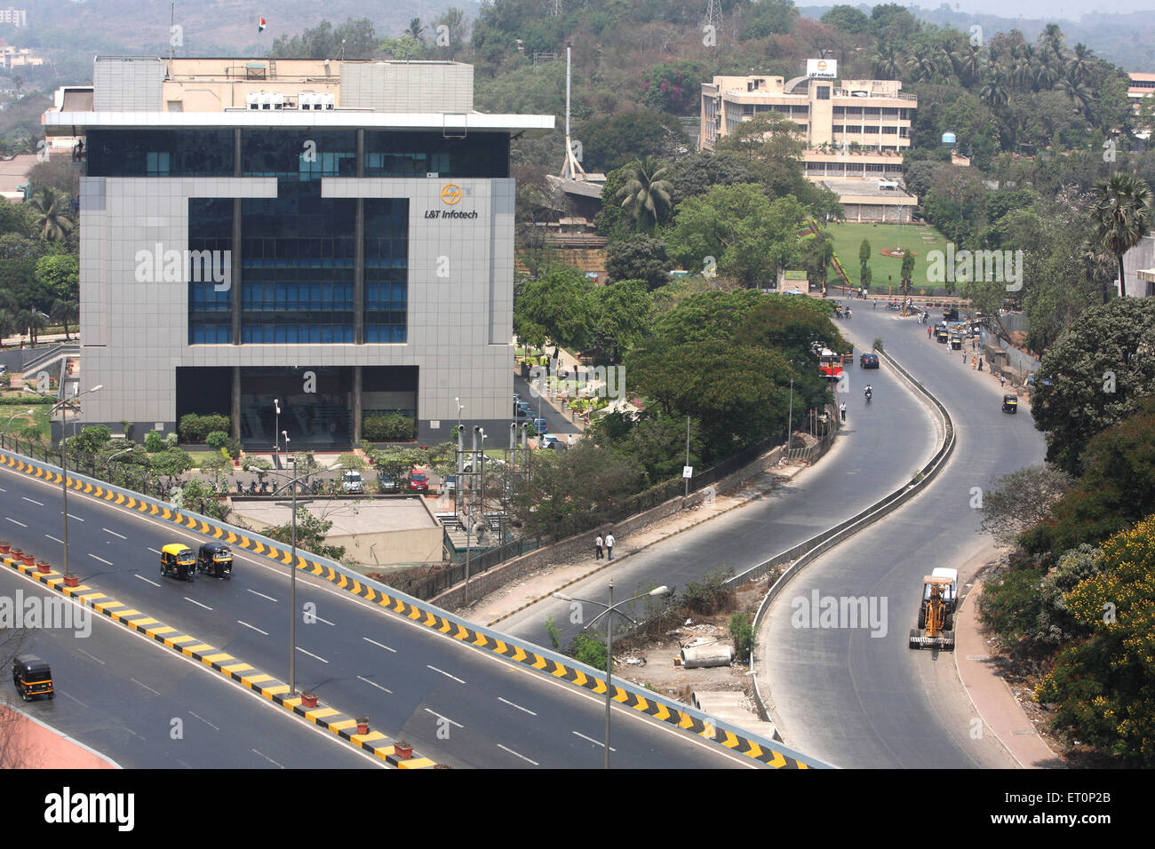 Larsen und Toubro Infotech am Schnittpunkt der Jogeshwari Kaschmir Verbindungsstraße am Powai Bombay Mumbai; Maharashtra; Indien Stockfoto