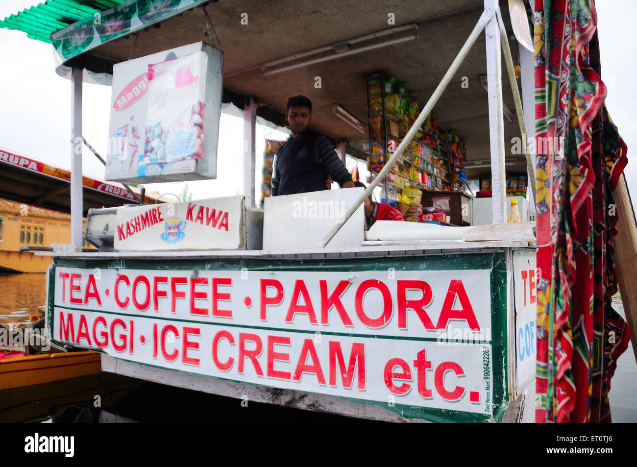 Kashmir Kawa Tee Kaffee pakora maggi Restaurant , Srinagar , Jammu und Kaschmir , Indien Stockfoto