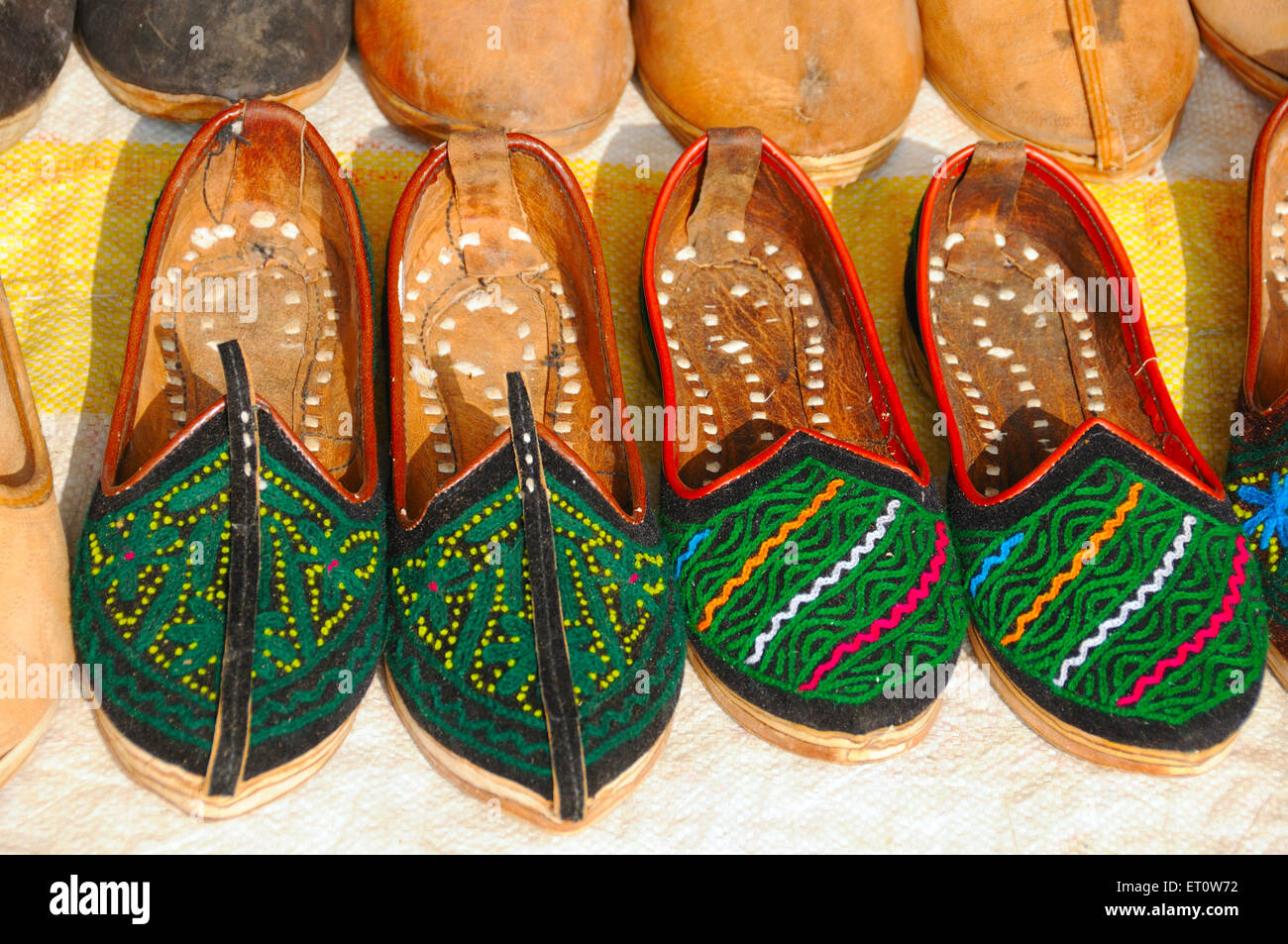 Rajasthani Handwerk Mojri; Rajasthan; Indien Stockfoto
