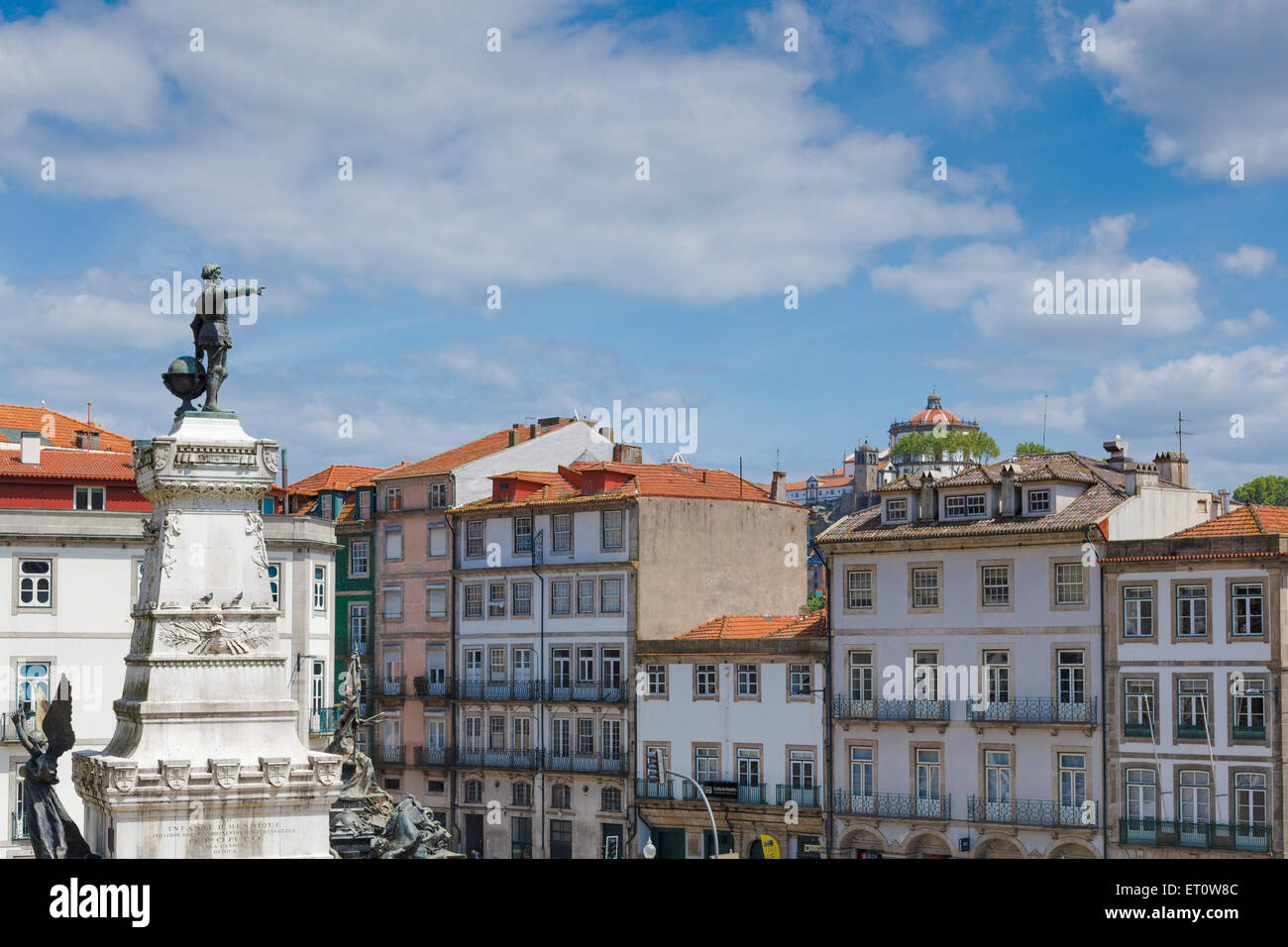 Estatua Infante D'Henrique (auch bekannt als die Statue von Prinz Heinrich der Seefahrer) - Porto, Portugal Stockfoto