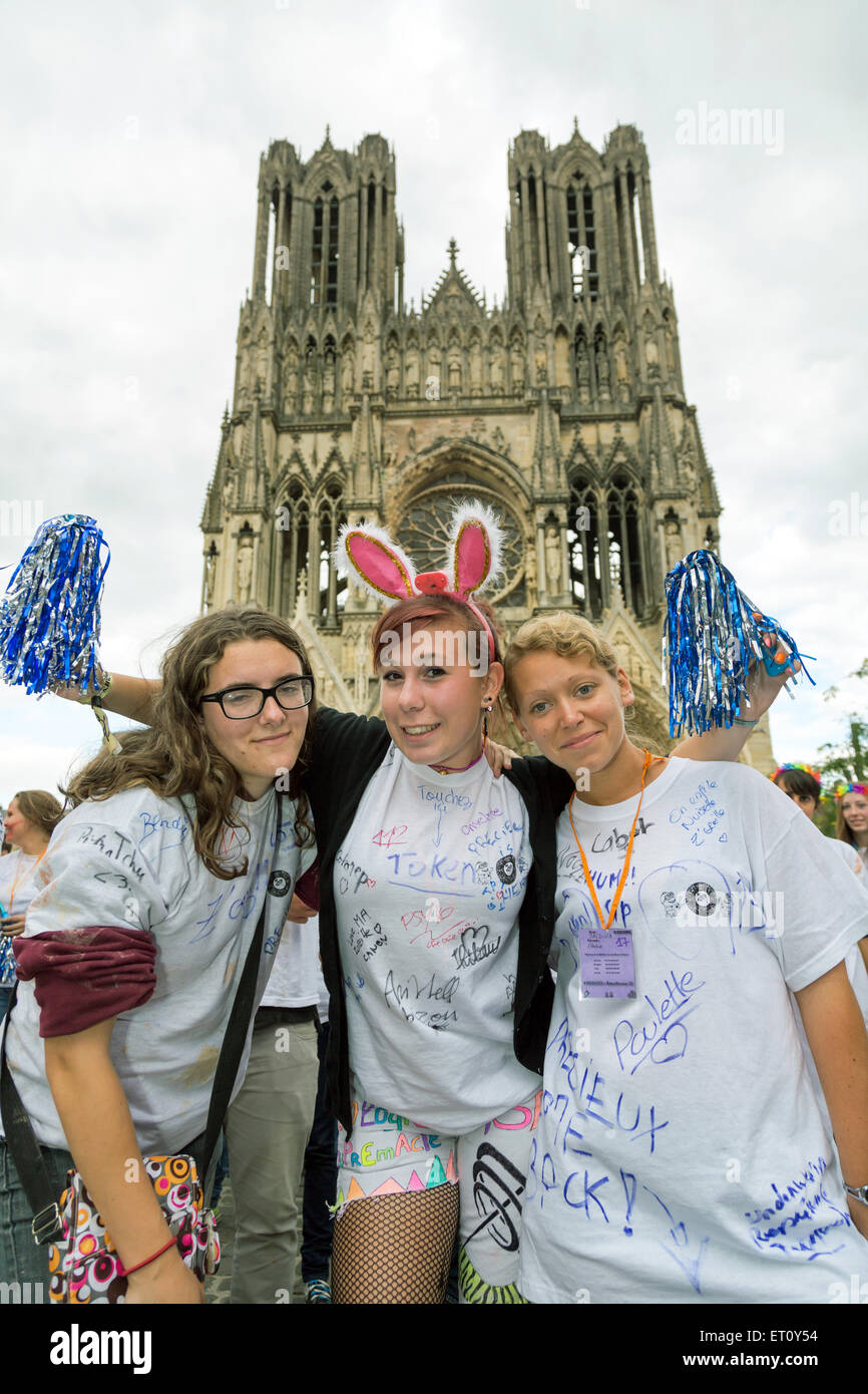 Reims, Frankreich, feiern Studierende die Erstsemester mit Journee de parrainage Stockfoto